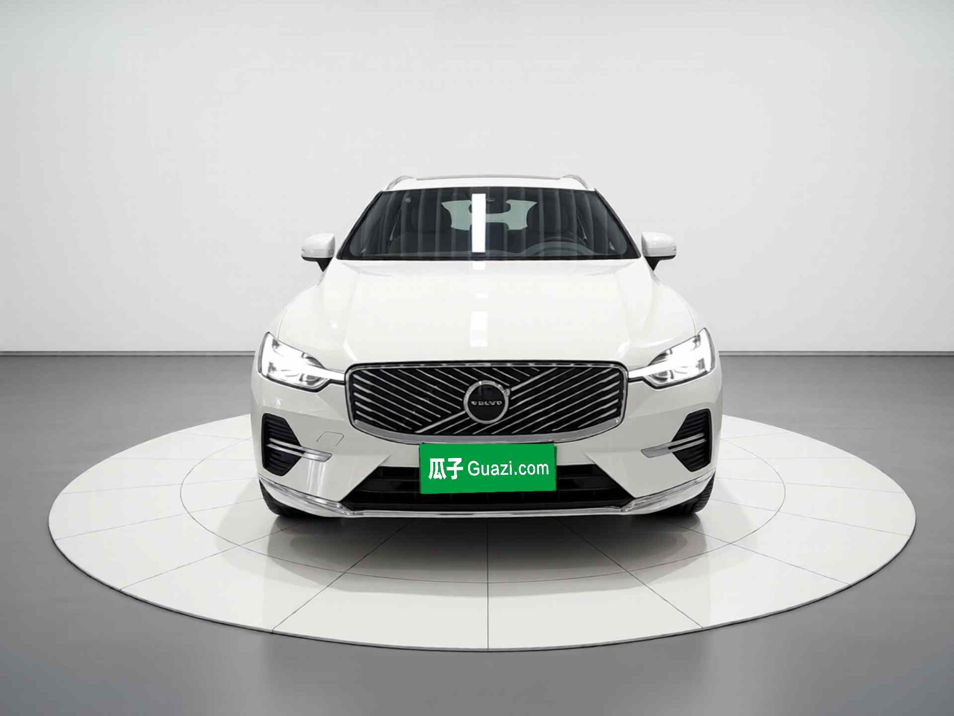 沃尔沃XC60 2026款 B5 四驱智远豪华版(1)