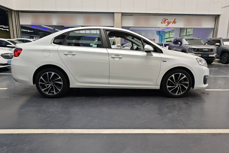 雪铁龙 C4世嘉 2016款 1.6THP 自动旗舰型车身外观6003