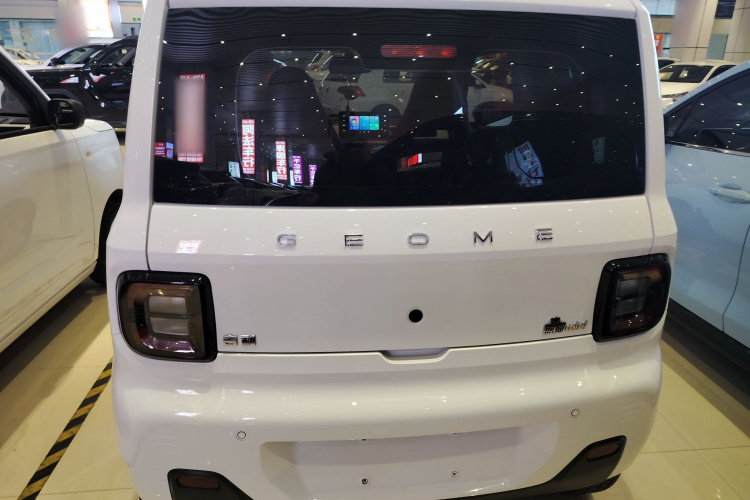 吉利银河 2024款 熊猫mini 200km 耐力熊车身外观6