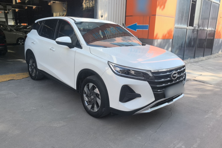 广汽传祺 传祺GS4 2021款 270T DCT优享版车身外观3