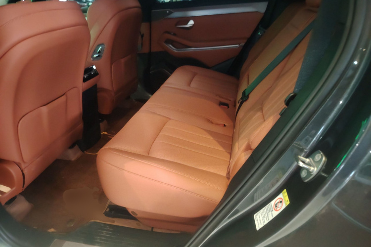 比亚迪 唐L 2025款 EV 670KM激光雷达尊享型中控内饰7004