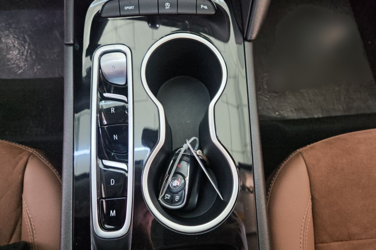 别克 君威 2022款 552T 智享型局部细节18