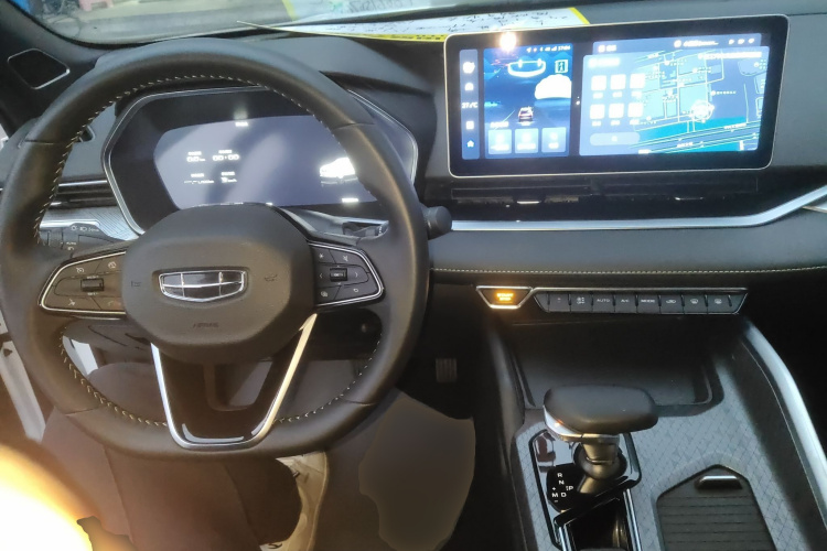 吉利汽车 星瑞 2023款 1.5TD 昆仑版中控内饰7002
