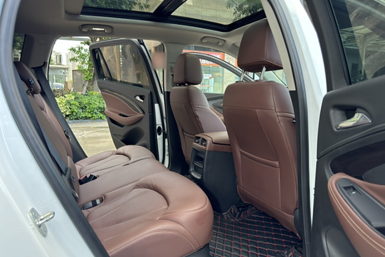 别克 昂科威 2018款 20T 两驱豪华型中控内饰7007