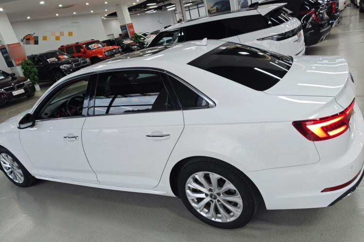 奥迪A4L 2019款 40 TFSI 进取型 国VI车身外观6003
