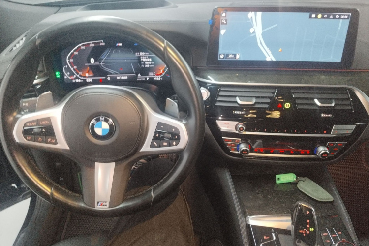 宝马6系GT 2022款 630i M运动套装中控内饰7002