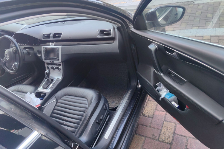 大众 迈腾 2013款 1.8TSI 豪华型局部细节9005