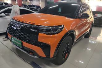 福特 探险者 2023款 EcoBoost 285 昆仑巅峰版 7座