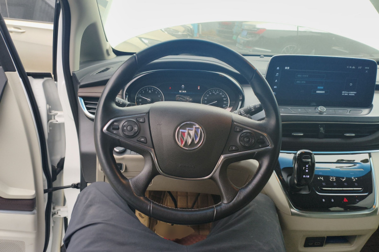 别克GL8 2023款 陆上公务舱 652T 豪华型局部细节13