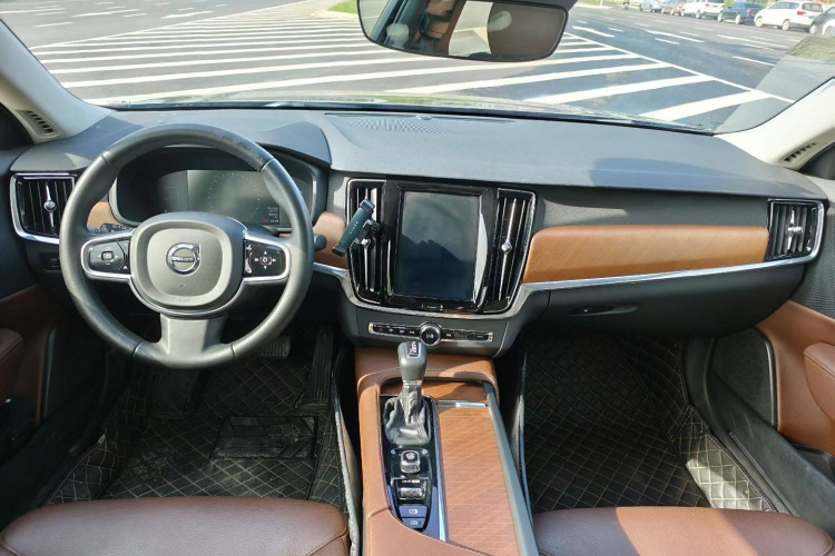 沃尔沃S90 2019款 T5 智逸版中控内饰7003