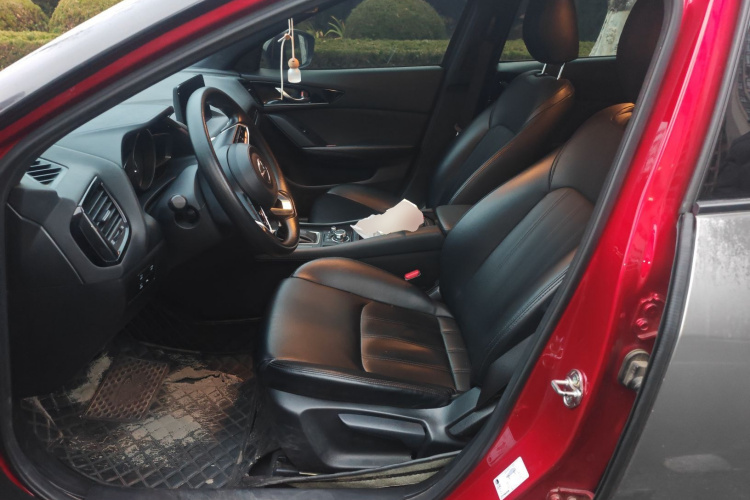 马自达CX-4 2021款 2.0L 自动两驱蓝天探索版中控内饰19