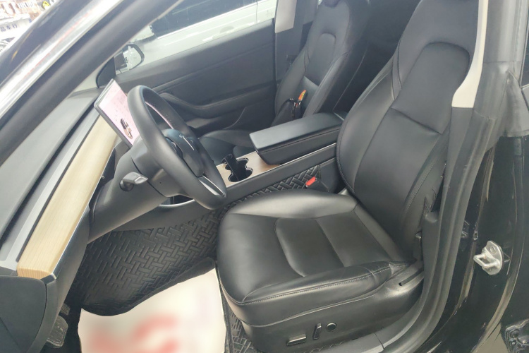 特斯拉 Model 3 2020款 标准续航后驱升级版中控内饰19