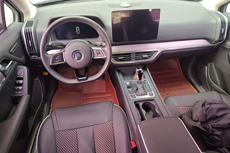 比亚迪 唐 2018款 2.0T 自动智联尊荣型 7座 国V中控内饰12