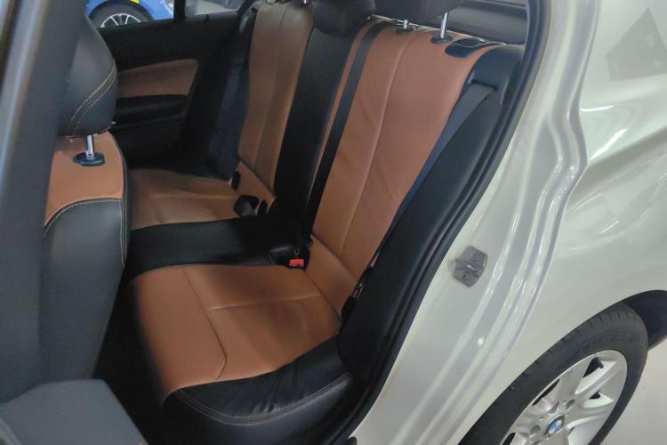 宝马1系(进口) 2013款 改款 116i 领先型中控内饰7004