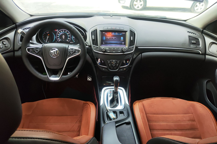 别克 君威 2015款 1.6T 精英技术型中控内饰7002