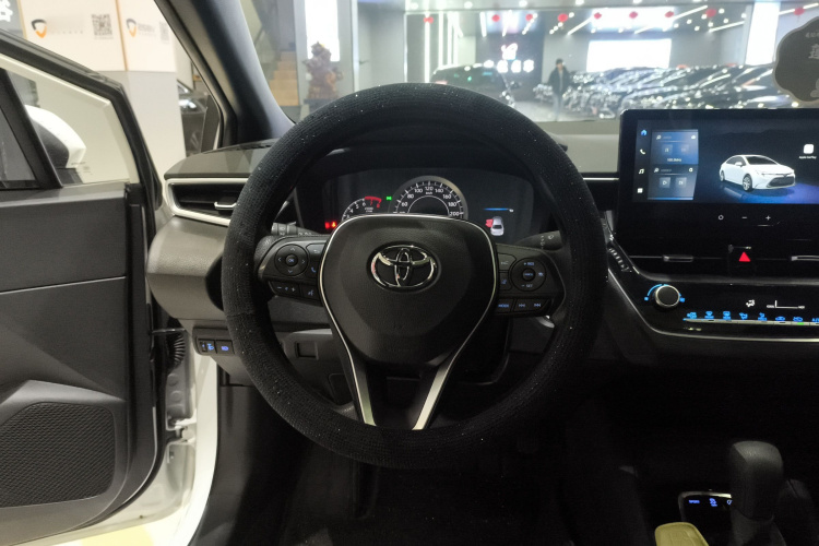 丰田 雷凌 2024款 185T CVT豪华版中控内饰13