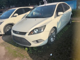 福特 福克斯 2013款 两厢经典 1.8L 自动基本型