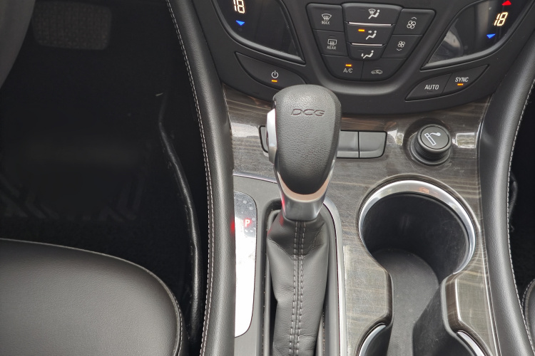 别克 昂科威 2021款 532T 两驱领先型局部细节18