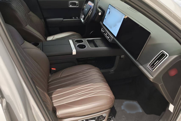 理想汽车 理想L9 2023款 Pro局部细节41