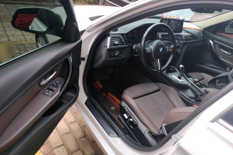 宝马3系 2018款 320Li 领先型M运动套装中控内饰20