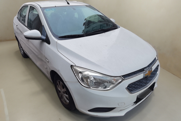 雪佛兰 2015款 赛欧3 1.3L AMT理想版车身外观3