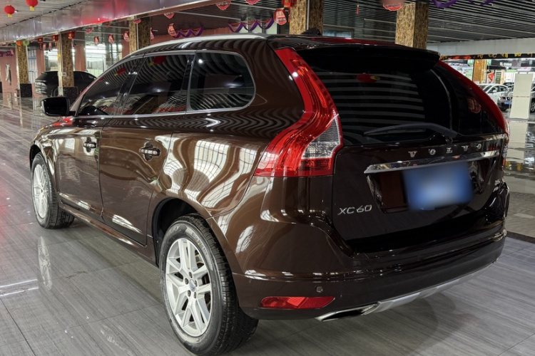 沃尔沃XC60 2017款 T5 AWD 智进版车身外观6011