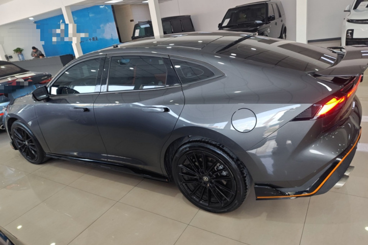 长安UNI-V 2023款 2.0T 领速版车身外观6003