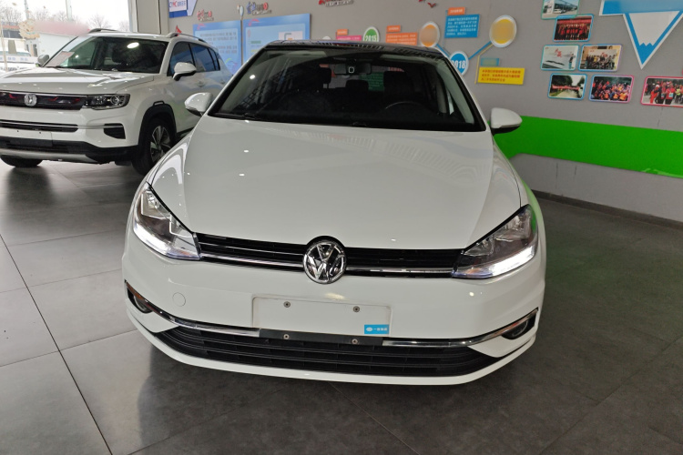 大众 高尔夫 2020款 挚爱版 200TSI DSG舒适型进取版车身外观2