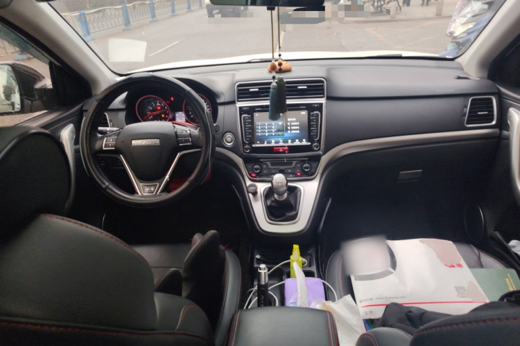 哈弗H6 2017款 蓝标 运动版 1.5T 手动两驱精英型中控内饰7002
