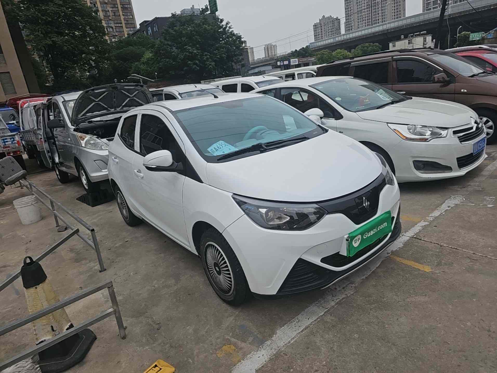 江铃集团新能源 易至EV2 2024款 201km 舒适型(5)