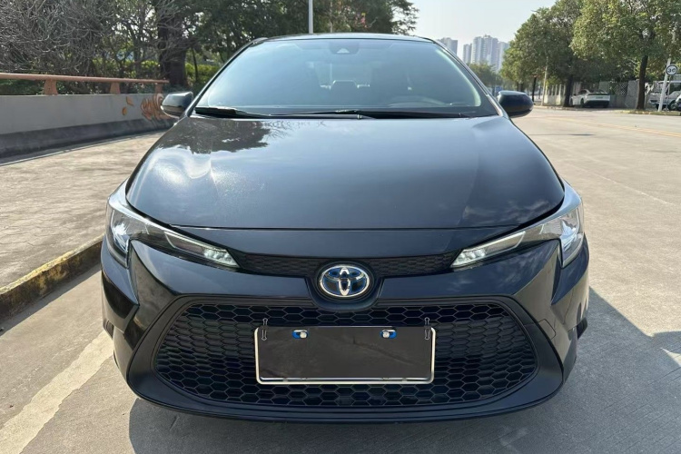 丰田 雷凌 2022款 双擎 1.8H E-CVT领先版车身外观6009