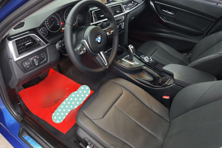 宝马3系 2017款 320Li M运动型局部细节19