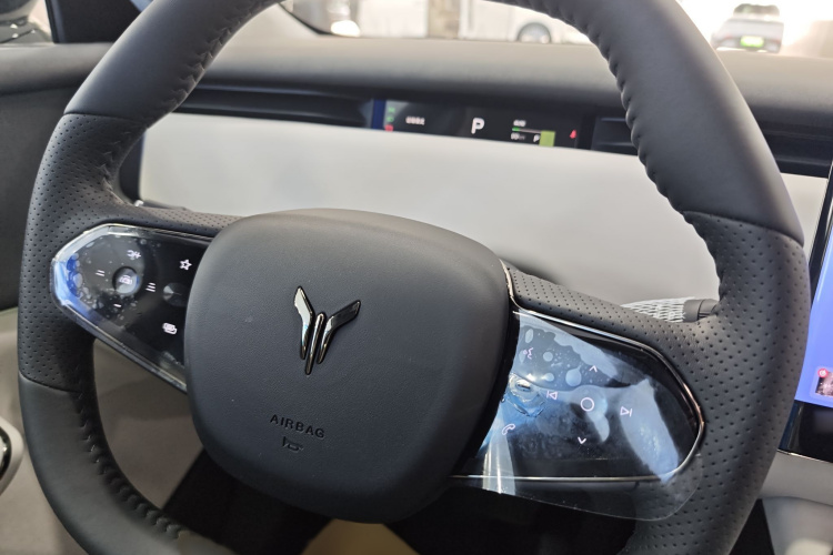 岚图汽车 岚图知音 2024款 长续航智享版中控内饰7003