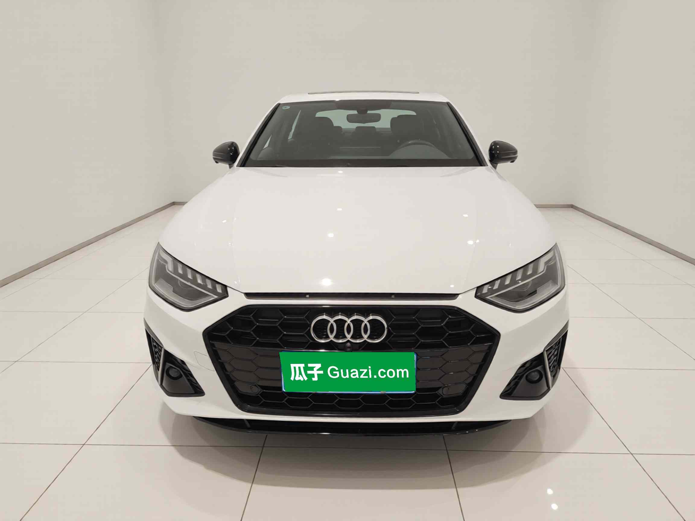 奥迪A4L 2024款 40 TFSI 豪华动感型(1)