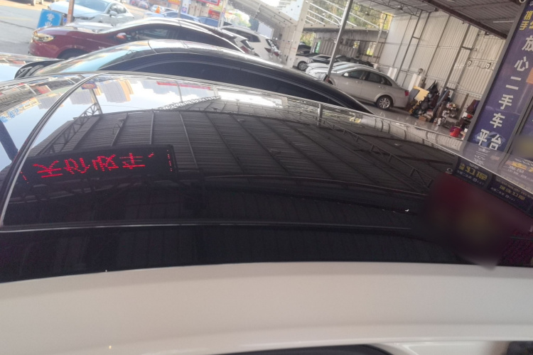 大众 高尔夫 2017款 230TSI 自动豪华百万辆纪念版局部细节57