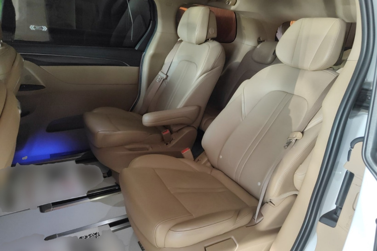 别克GL8 2021款 ES陆尊 653T 尊享型中控内饰21