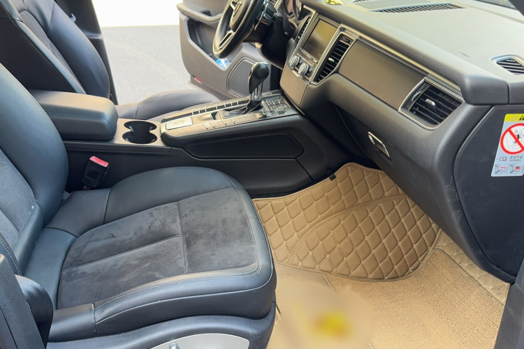 保时捷 2016款 Macan 2.0T中控内饰7004