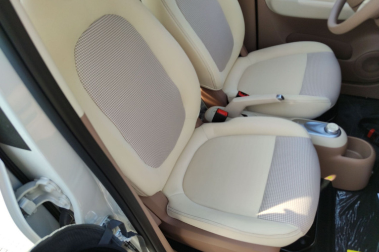 五菱汽车 宏光MINIEV 2025款 四门版 进阶款局部细节41