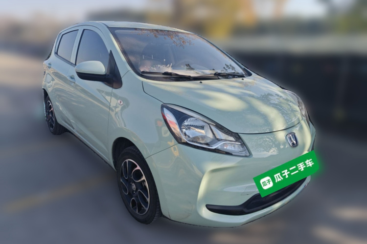 长安欧尚 奔奔E-Star 2021款 国民版 多彩款 磷酸铁锂（31.86kWh）车身外观6002