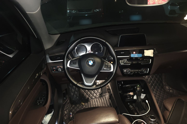 宝马X1 2018款 xDrive20Li 尊享型局部细节13