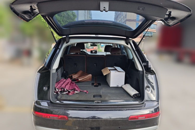 奥迪Q7 2016款 40 TFSI 舒适型局部细节23