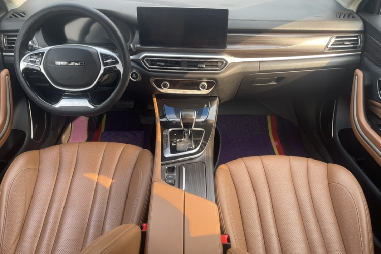 北京汽车 北京U7 2019款 1.5T CVT新智版 国VI中控内饰7002