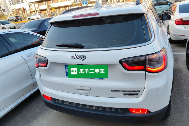 Jeep 指南者 2017款 200T 自动家享版车身外观6