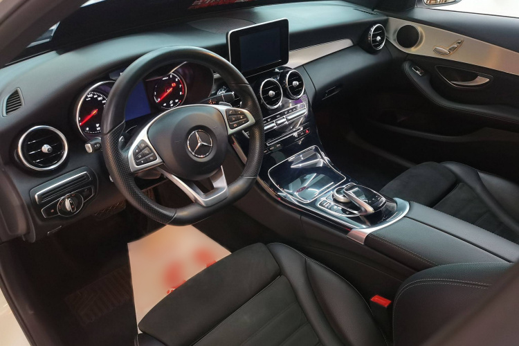 奔驰C级 2018款 C 200 运动版中控内饰7003