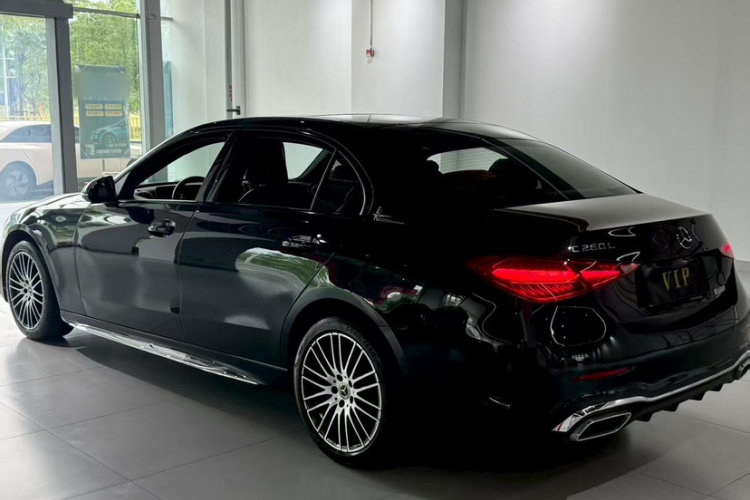 奔驰C级 2022款 C 260 L 运动版车身外观6005