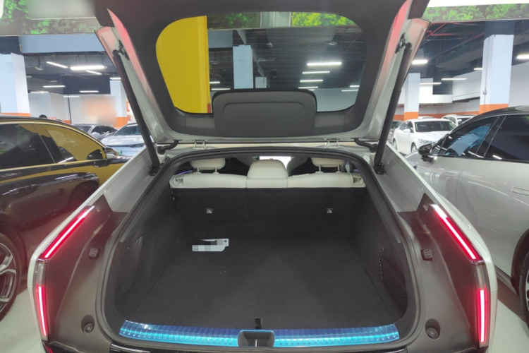 小鹏P7 2025款 702 长续航 Ultra局部细节23