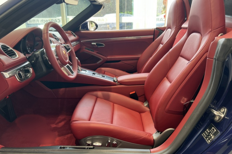 保时捷718 2020款 Boxster 2.0T中控内饰7008