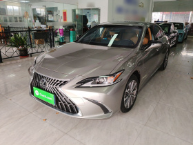 雷克萨斯ES 2023款 200 卓越版