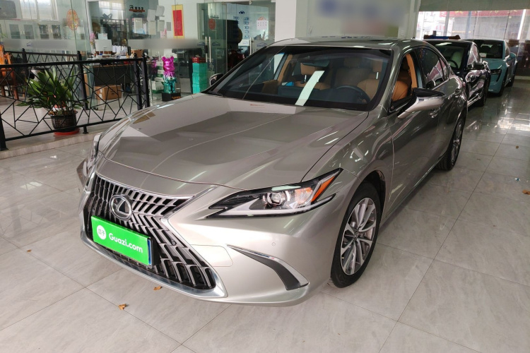 雷克萨斯ES 2023款 200 卓越版车身外观1