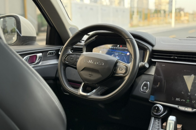 领克01 2021款 2.0TD 两驱型Pro局部细节13